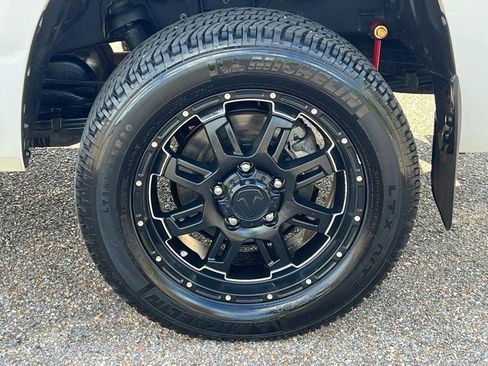 Used 2016 Toyota Tundra SR5 w/ SR5 Upgrade Package image 71