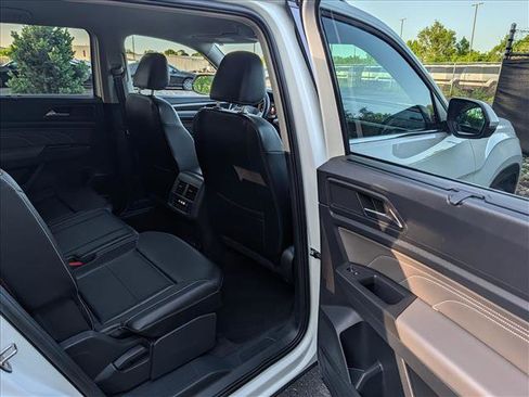 Used 2023 Volkswagen Atlas SE AWD/4WD image 14