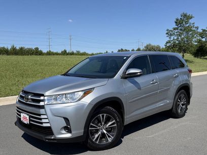 Used 2018 Toyota Highlander LE