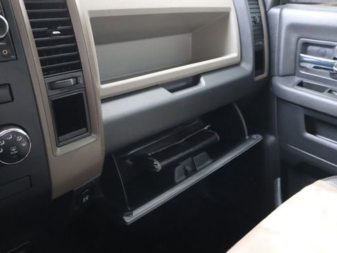 Used 2012 RAM 3500 ST w/ Chrome Appearance Group image 30