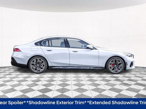 Used 2024 BMW i5 eDrive40i w/ M Sport Package image 22