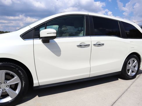 Used 2018 Honda Odyssey EX-L image 35