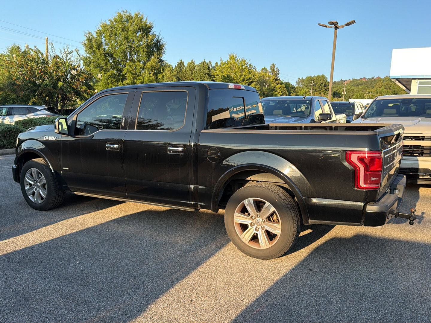Used 2016 Ford F150 Platinum w/ Equipment Group 701A Luxury RWD image 2