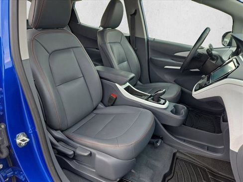 Used 2021 Chevrolet Bolt Premier w/ Infotainment Package image 20