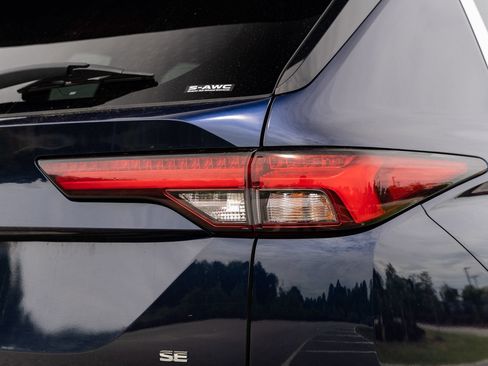 Used 2022 Mitsubishi Outlander SE AWD/4WD image 15