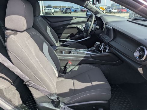 Used 2017 Chevrolet Camaro LT image 24