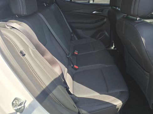 Certified 2025 Buick Encore GX Preferred FWD image 23