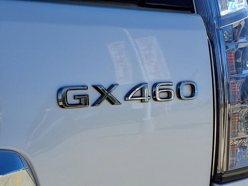 Used 2017 Lexus GX 460 Premium image 9