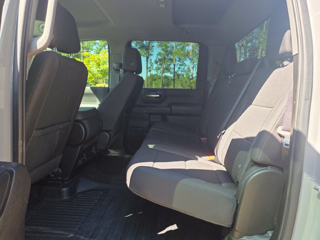 Used 2024 GMC Sierra 2500 Pro w/ 1SA Pro Safety Plus Package AWD/4WD image 15
