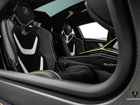 Used 2020 Lamborghini Sian Coupe image 69