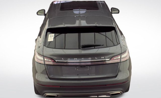 Used 2023 Lincoln Nautilus Reserve AWD/4WD image 11