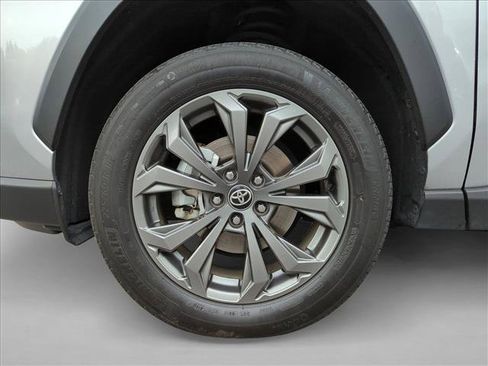 Used 2022 Toyota RAV4 Limited AWD/4WD image 13
