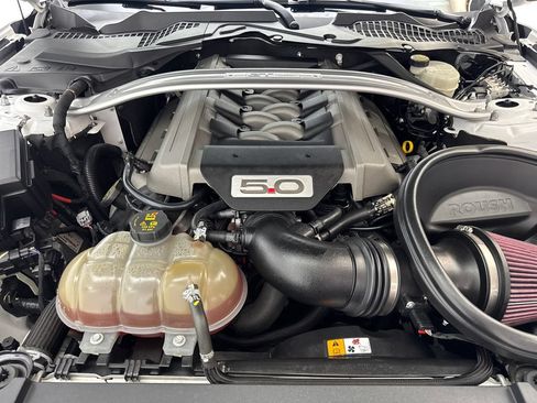 Used 2016 Ford Mustang GT Premium w/ Equipment Group 401A RWD image 71