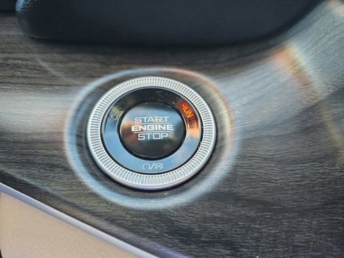 Used 2025 Jeep Grand Cherokee L Limited image 35