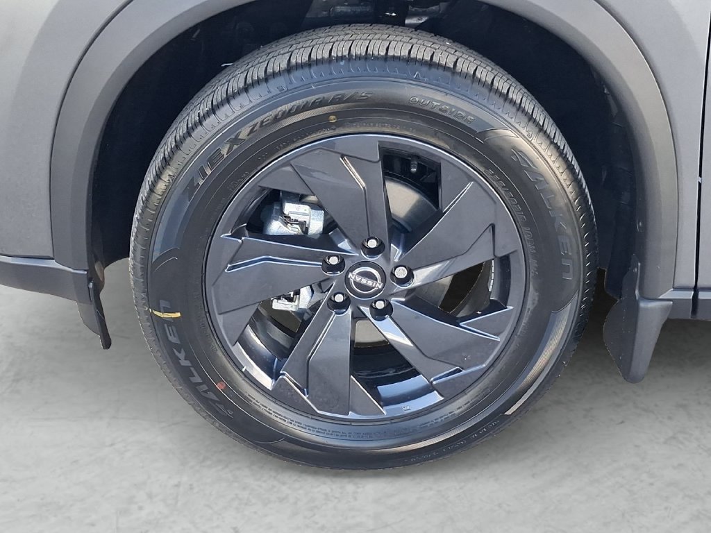 New 2026 Nissan Rogue SV FWD image 24