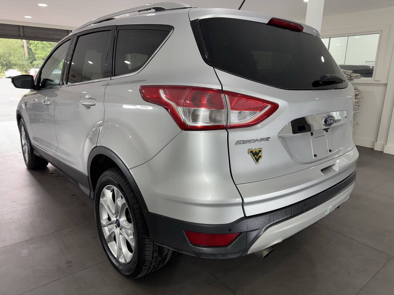 Used 2015 Ford Escape Titanium w/ Equipment Group 301A AWD/4WD image 4