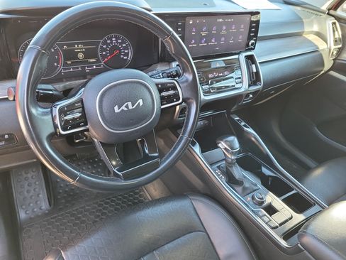 Used 2022 Kia Sorento X-Line EX AWD/4WD image 2