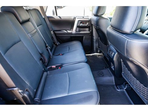 Used 2024 Toyota 4Runner Limited AWD/4WD image 19