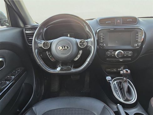 Used 2018 Kia Soul ! image 45
