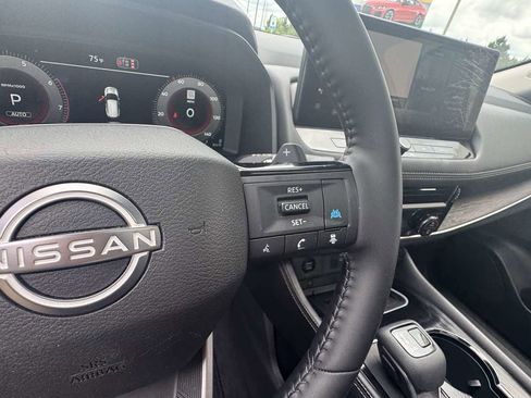 Used 2026 Nissan Rogue Platinum w/ Platinum Premium Package AWD/4WD image 18