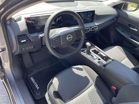 New 2026 Nissan Sentra SV w/ SV Convenience Package FWD image 17