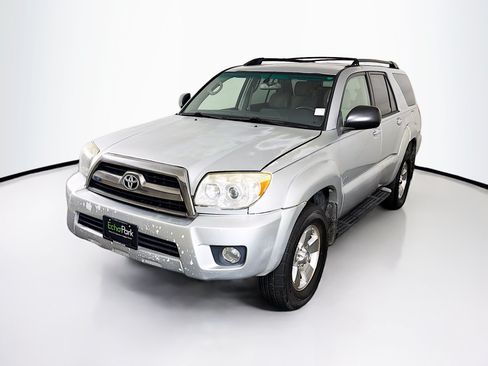 Used 2008 Toyota 4Runner SR5 RWD image 3