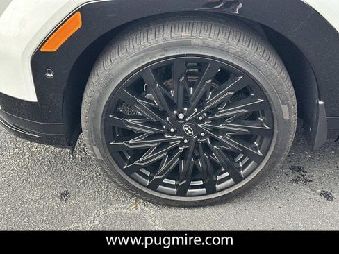 Used 2025 Hyundai Santa Fe Calligraphy image 11