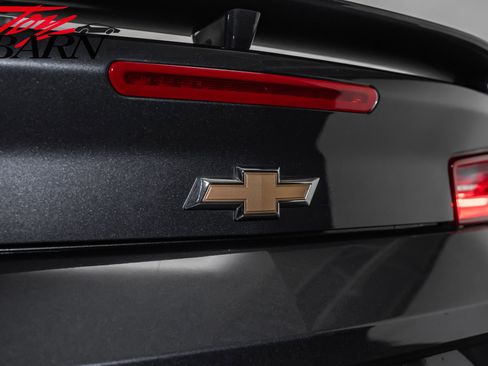 Used 2017 Chevrolet Camaro SS image 13