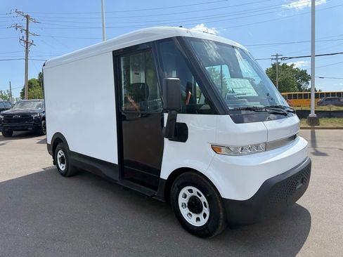 Used 2024 Chevrolet Brightdrop 600 w/ Commercial Equipment Package AWD/4WD image 7