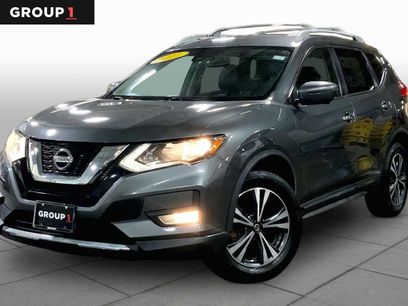 Used 2017 Nissan Rogue SL
