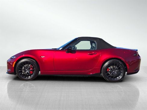 Certified 2023 MAZDA MX-5 Miata Club w/ Brembo/BBS Recaro Package image 8