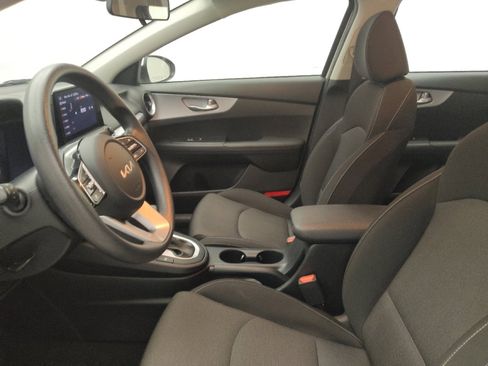 Used 2024 Kia Forte LXS image 17