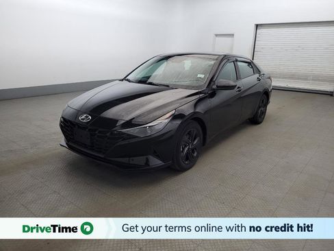 Used 2023 Hyundai Elantra SEL w/ Cargo Package image 1