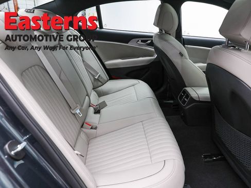 Used 2023 Genesis G70 2.0T w/ Sport Prestige Package AWD/4WD image 25
