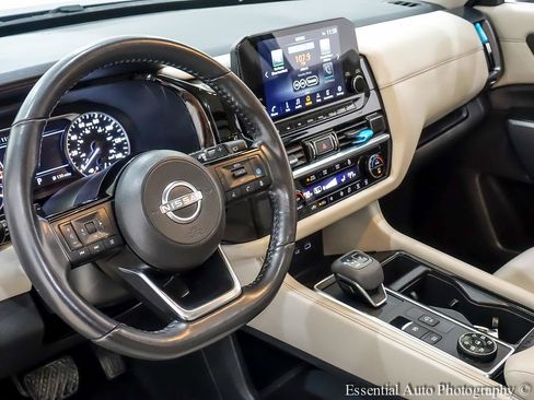 Used 2023 Nissan Pathfinder SL w/ SL Premium Package AWD/4WD image 15