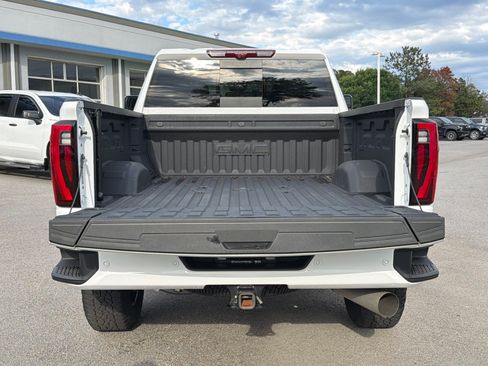 Used 2025 GMC Sierra 2500 Denali w/ Denali Reserve Package AWD/4WD image 32