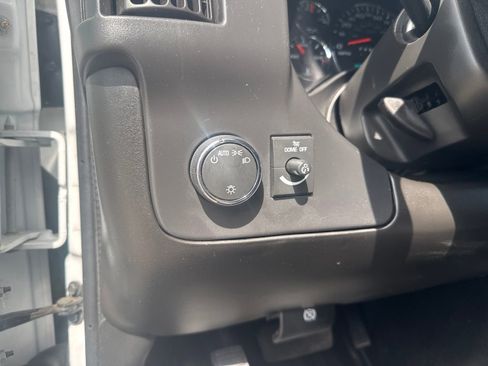 Used 2025 Chevrolet Express 2500 Extended w/ Driver Convenience Package RWD image 16
