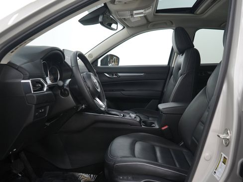 Used 2025 MAZDA CX-5 AWD 2.5 S w/ Preferred Package image 23