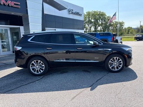 Used 2024 Buick Enclave Avenir w/ Avenir Technology Package AWD/4WD image 4