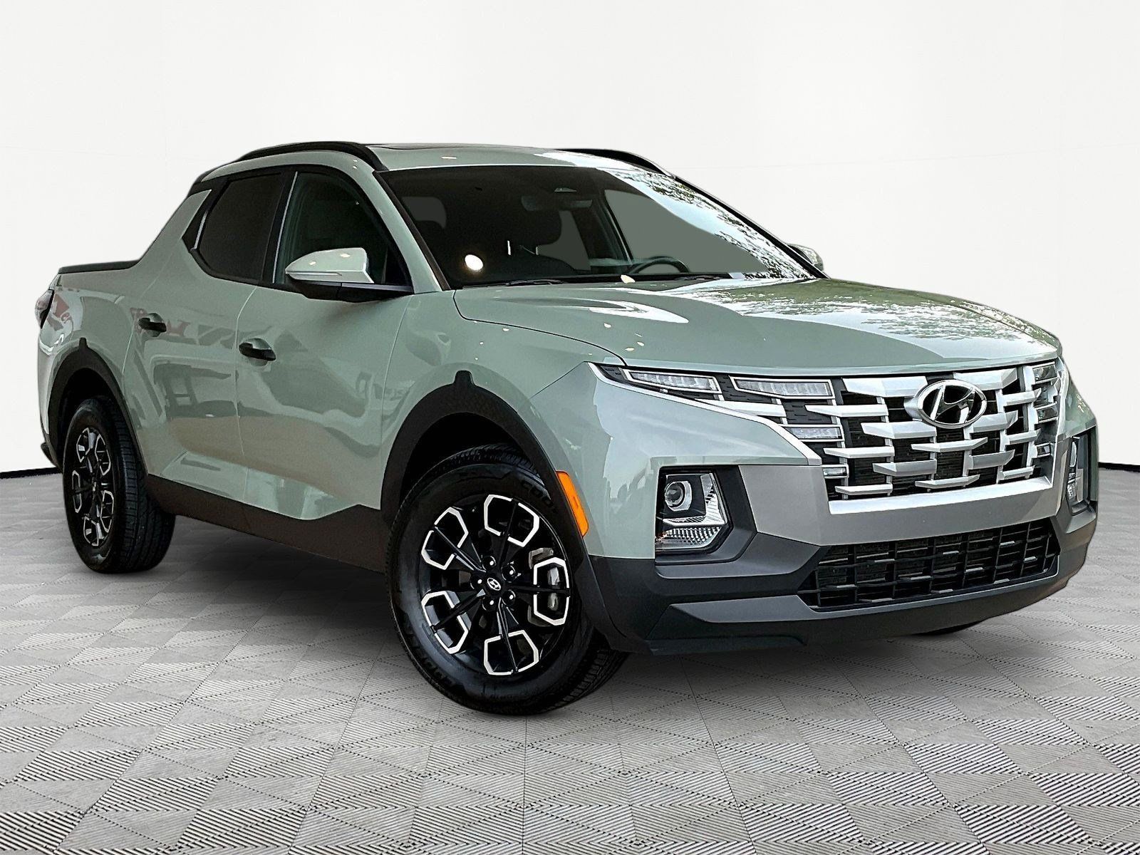 Used 2022 Hyundai Santa Cruz SEL w/ Activity Package AWD/4WD image 3