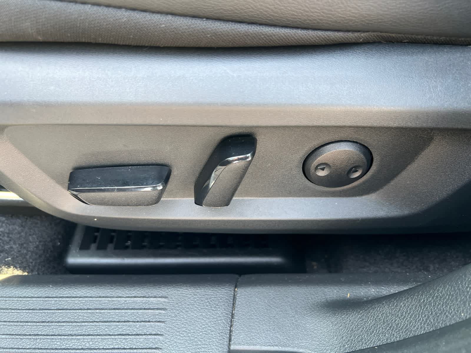 Certified 2022 Nissan Rogue SL FWD image 19