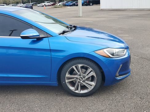 Used 2017 Hyundai Elantra Limited w/ Limited Tech Package 04 image 15