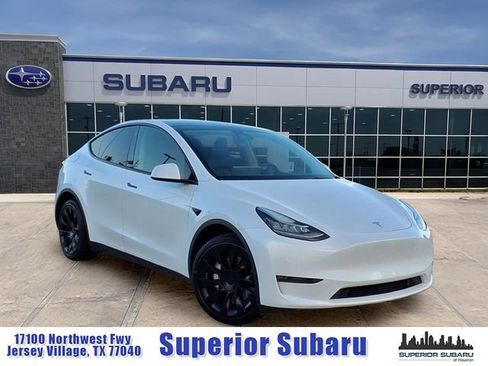 Used 2023 Tesla Model Y Long Range AWD/4WD image 1