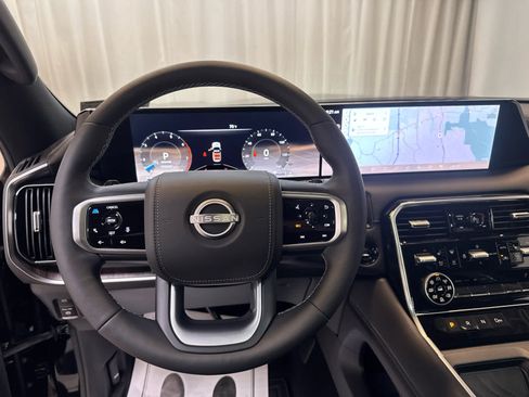 Certified 2026 Nissan Armada Platinum Reserve AWD/4WD image 26