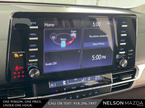 Used 2023 Toyota Sienna LE image 31