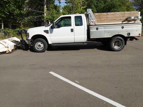 Used 2010 Ford F350 XL image 6