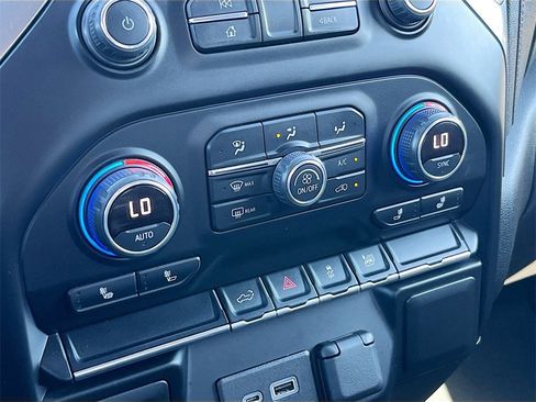 Used 2022 Chevrolet Silverado 1500 RST image 15