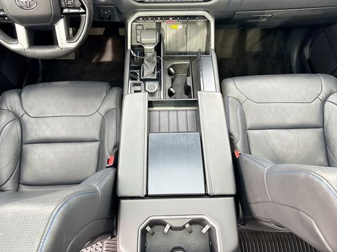 Used 2024 Toyota Tundra Platinum AWD/4WD image 16