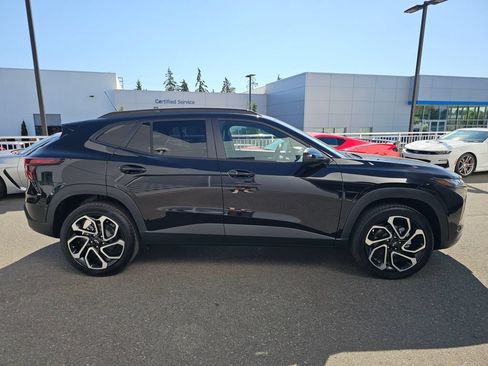 New 2026 Chevrolet Trax RS w/ Driver Confidence Package FWD image 8