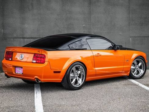 Used 2007 Ford Mustang GT Premium RWD image 3